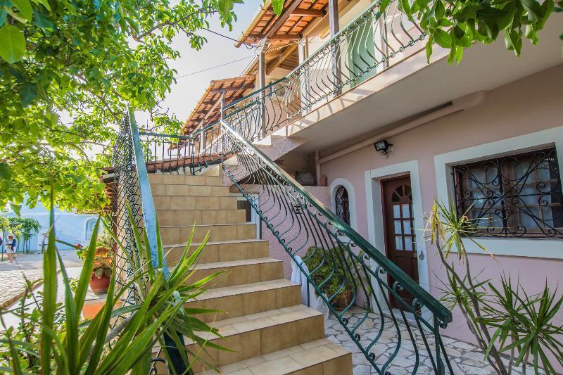 Porto Giardino Apartments Psarou  Exteriör bild
